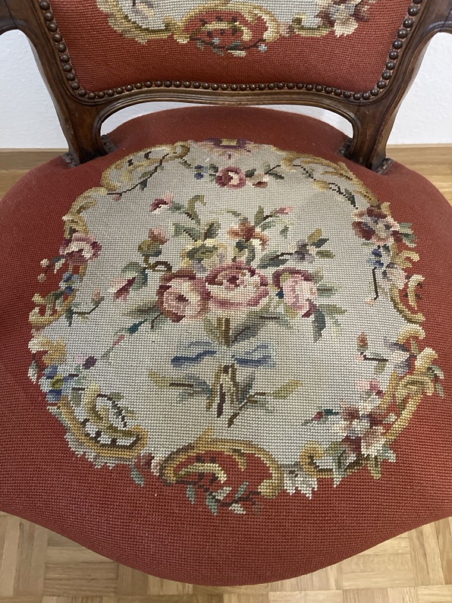 Poltrone: Antiker Sessel mit Rosenmuster – Usato da dietikon venduto da fernando011 5