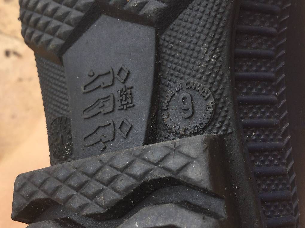 Scarpe per ragazzi: Gummistiefel 26 mit Profil – Usato da Basel venduto da exakt-neutral 3