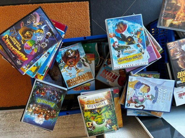 Tous les DVDs: DVD divers – D'occasion à St-Cierges par merlin6633 2