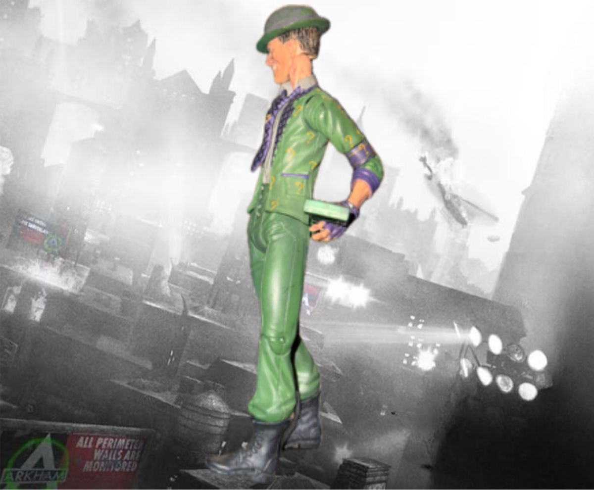 Figuren: Batman Arkham City Riddler DC Direct Action Figur – Gebraucht aus Langenthal von Fernando1999 1