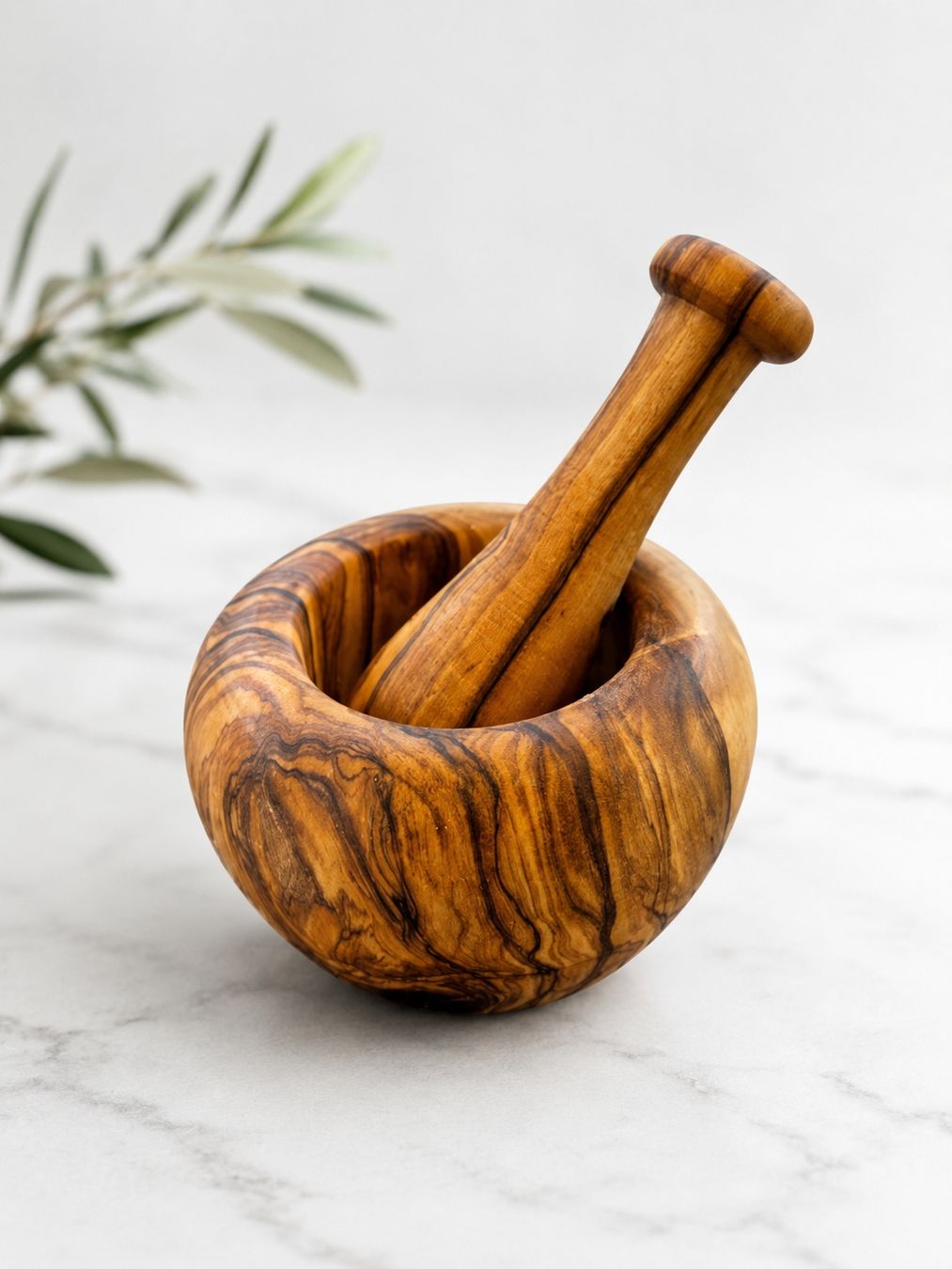 Autres pour cuisiner & mitonner: Mörser aus Olivenholz – Neuf avec emballage d'origine à Hüntwangen par Elyha
