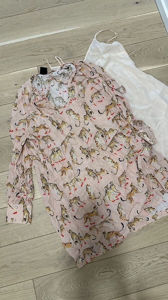 Pinko Vestiti: Pinko Kleid mit Muster Viskose – Usato da Troinex venduto da AnnaAbanin