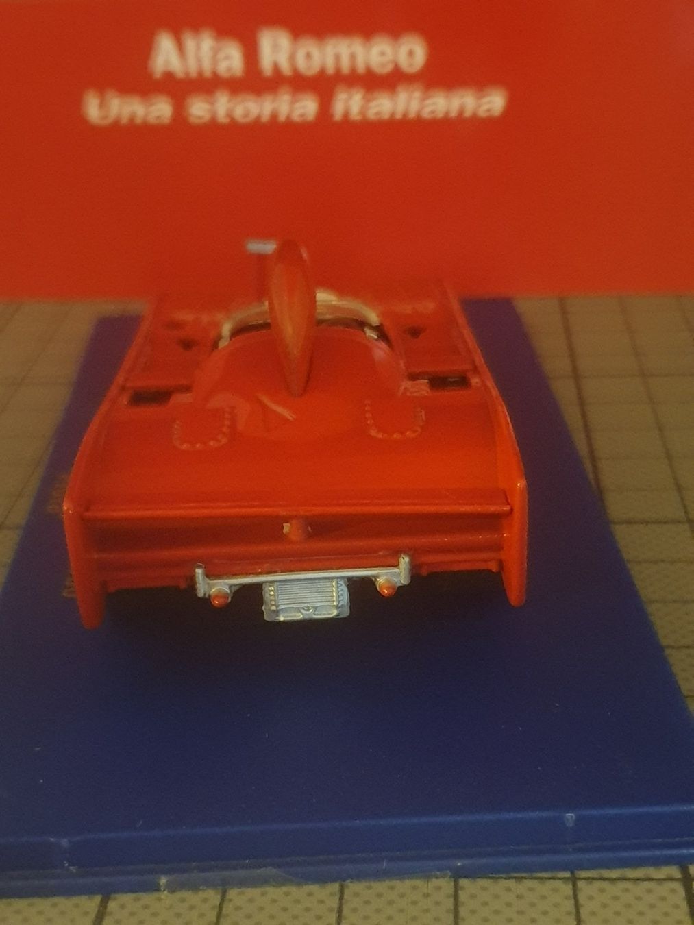 Alfa Romeo Modellini d'auto: Alfa Romeo 33.3 SC Turbo "Prova" – Nuovo e nell'imballaggio originale da Chézard-St-Martin venduto da AlPat-Collections 5