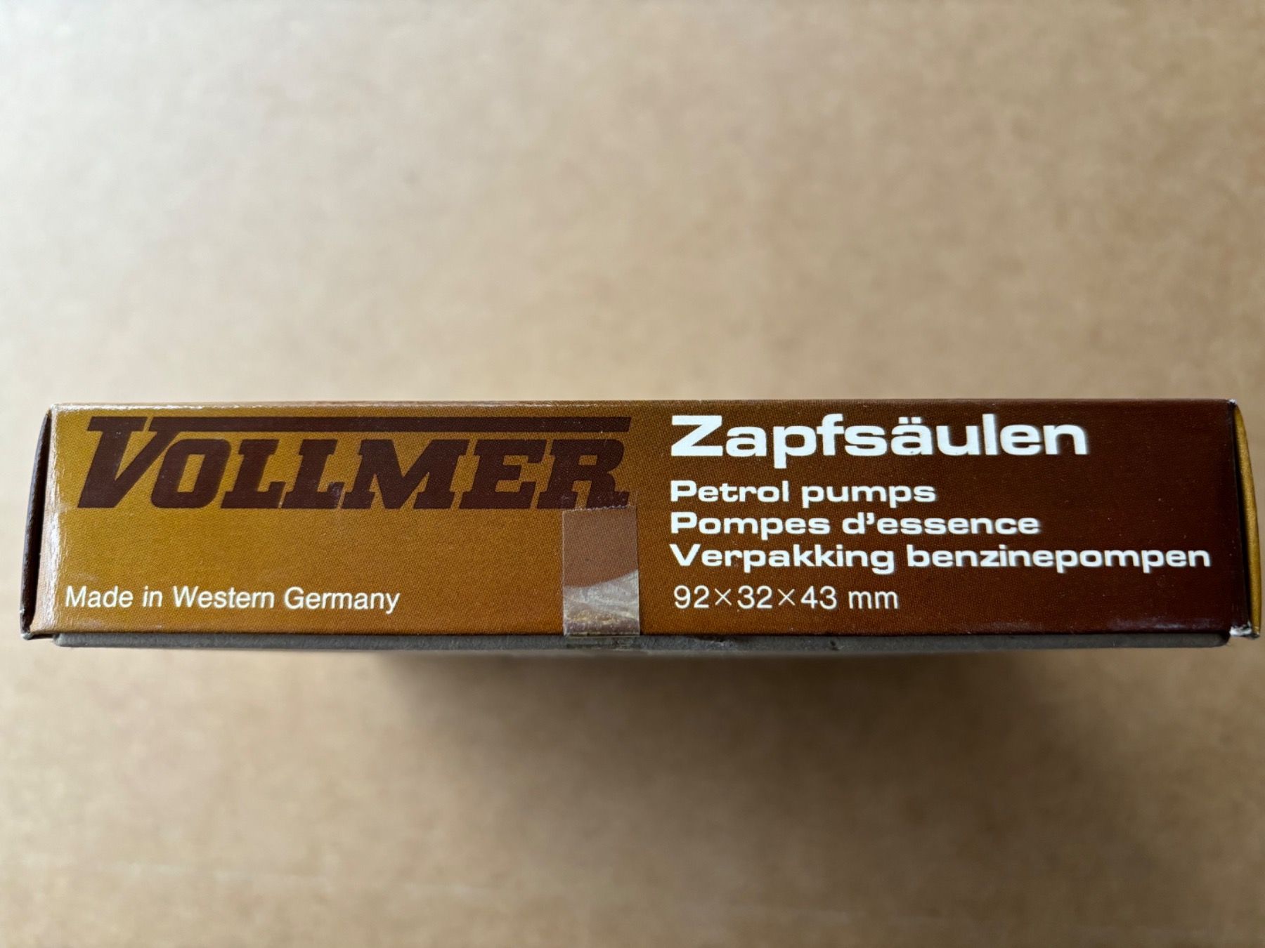 Vollmer Modelleisenbahnen: Vollmer 5745 Zapfsäulen – Neu und originalverpackt aus Hauterive NE von eriamch 1
