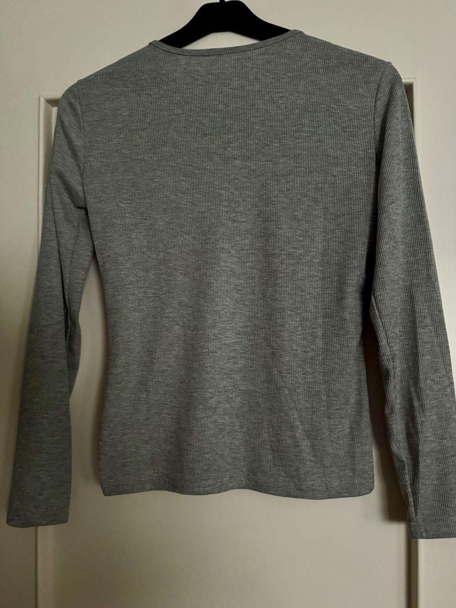 T-Shirts: Shirt Langarm – Gebraucht aus Schaffhausen von mar_jk9z 1