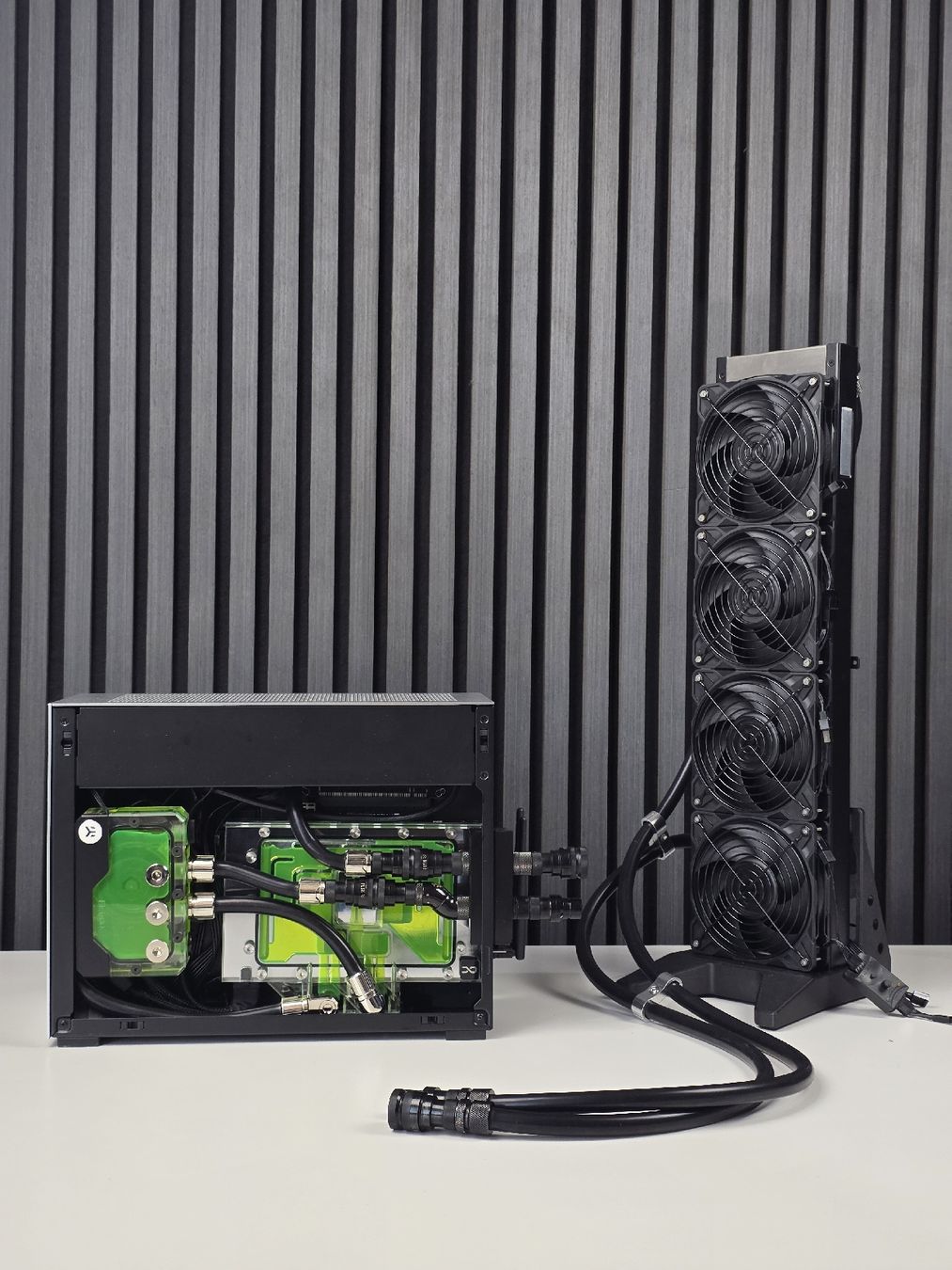 Nvidia PC: H2O Ryzen 9 7950X / RTX 4080 Super / 32GB – Usato da Stetten AG venduto da ged_ztw2 2