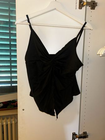 Butterfly top