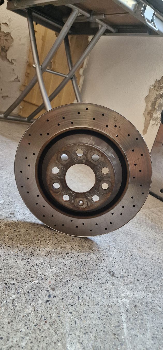 Brembo Tutti pezzi di ricambio auto: Disques Brembo Xtra Audi A3/S3 Facelift – Usato da Vernier venduto da dyl_8v8k 5