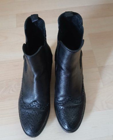 Damenschuhe: Damenschuhe in Grösse 36 – Gebraucht aus Niederönz von Debriefing 1