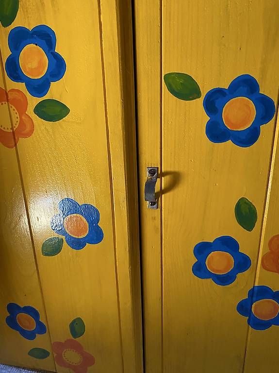 Armoires: Kinder Spielschrank – D'occasion à Därstetten par yas_pb5r 1