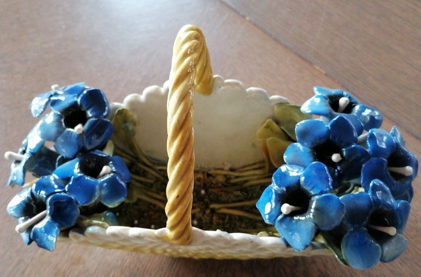 Tutte le decorazioni: Deko Korb mit Blumen – Usato da Grächen venduto da Hel7890 1