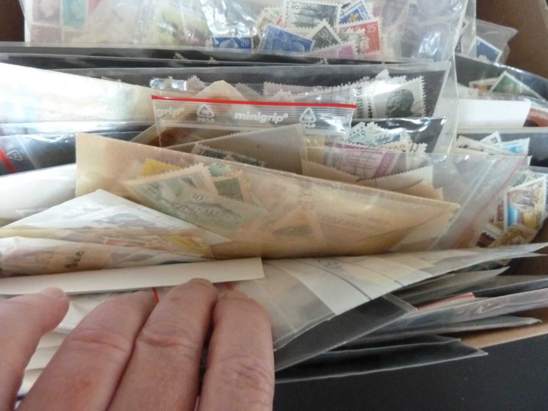 Alle Briefmarken: Lot Ausland (899) – Gebraucht aus Onex von BANGON80 4