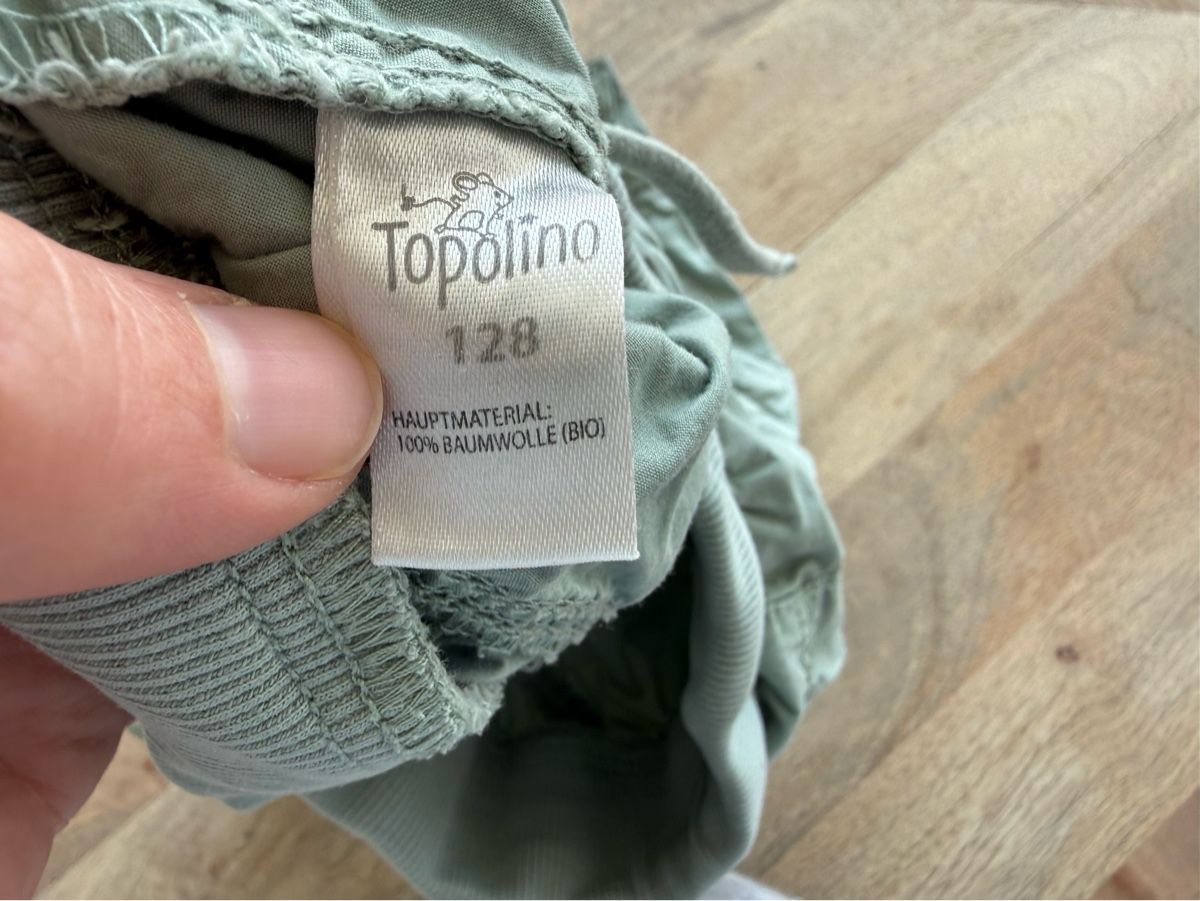 Pantaloni: Mädchen Shorts Gr. 128 – Usato da Eggenwil venduto da Lissi82 4