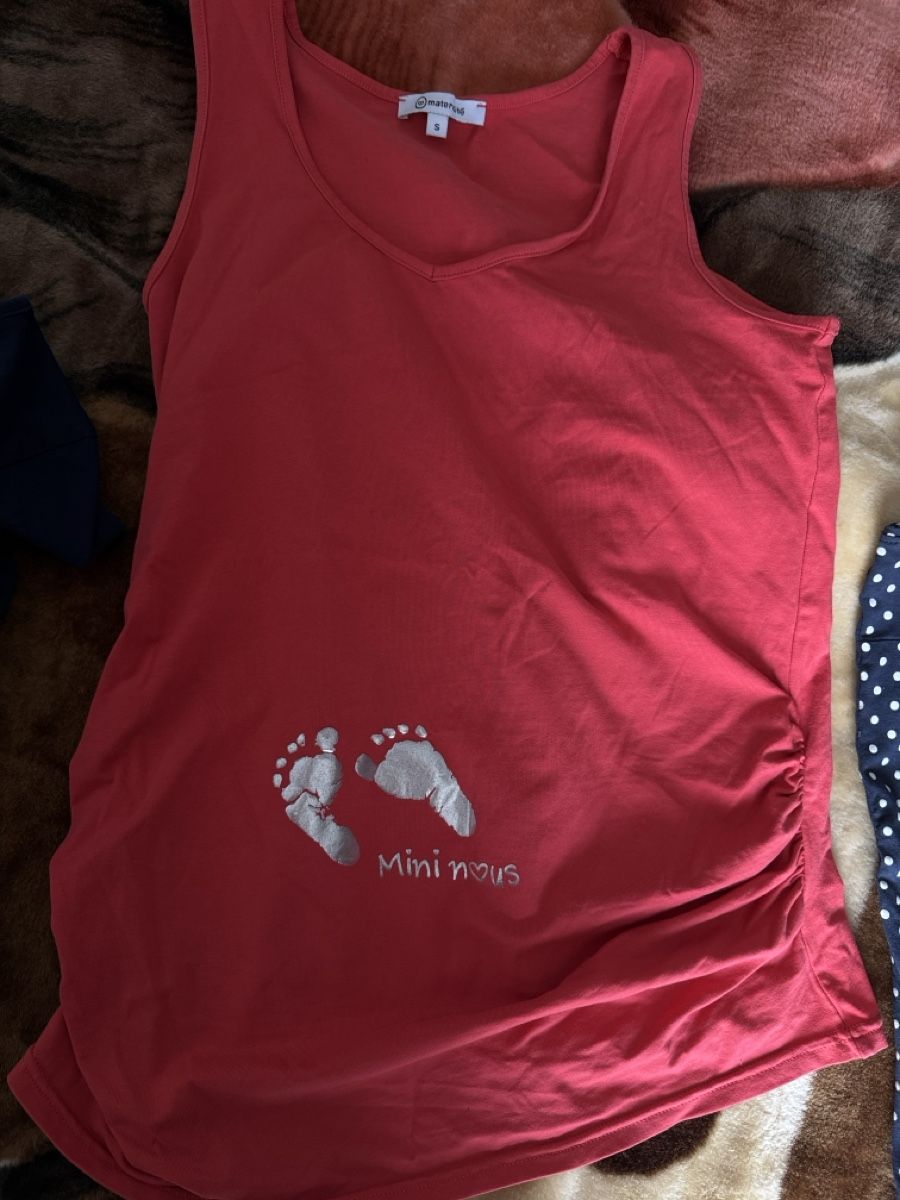 T-shirt: Umstandsshirts Gr. XS/S, Schnäppchen, einzeln oder als Set – Usato da Oftringen venduto da mercedes019 1