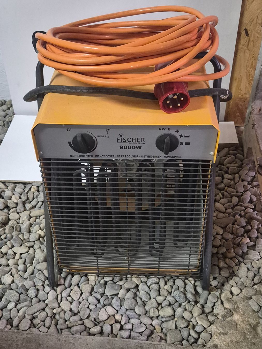 Radiatori: Fischer Elektroheizer 9000W mit Kabel gebraucht – Usato da Hugelshofen venduto da eo65
