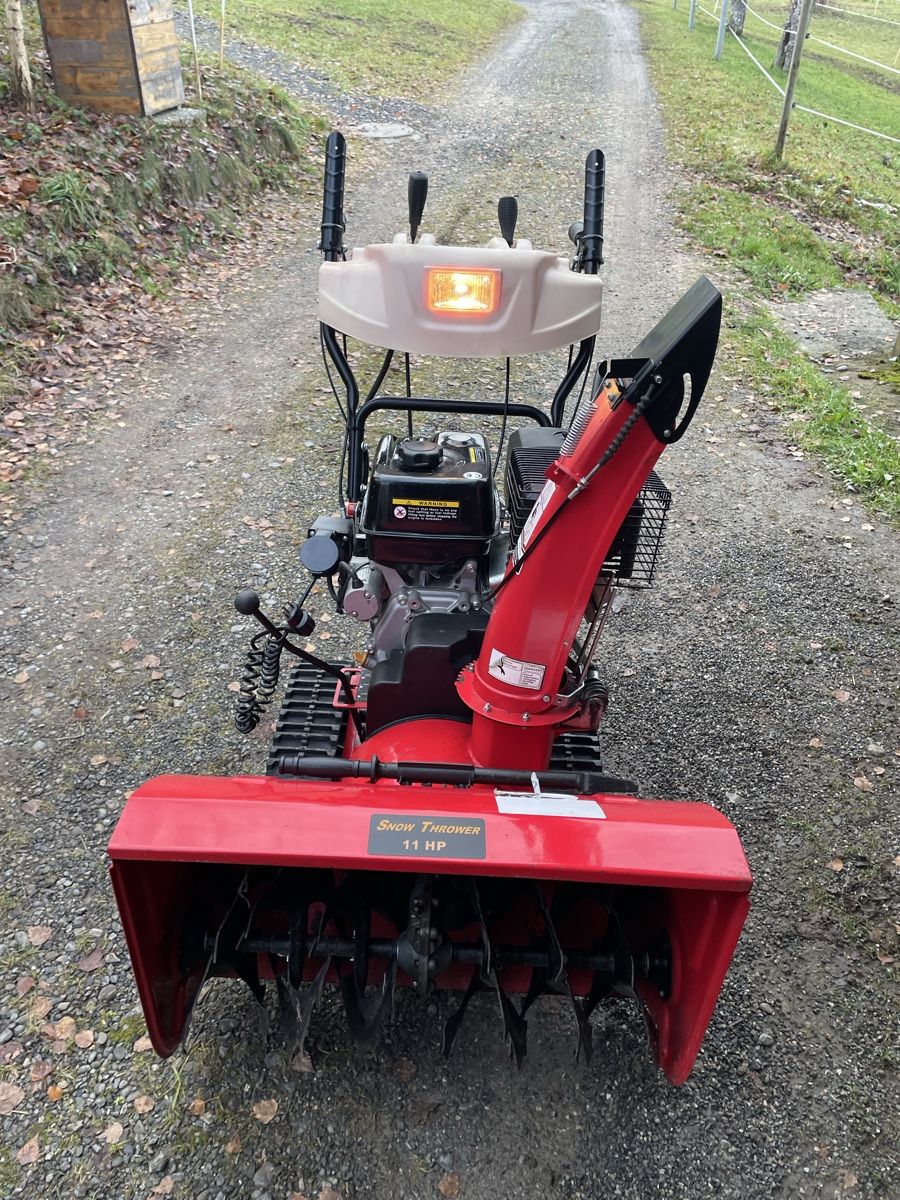 Tutte le macchine: Snow Trowler Schneefräse mit Raupen – Usato da Menziken venduto da Lippi01 2