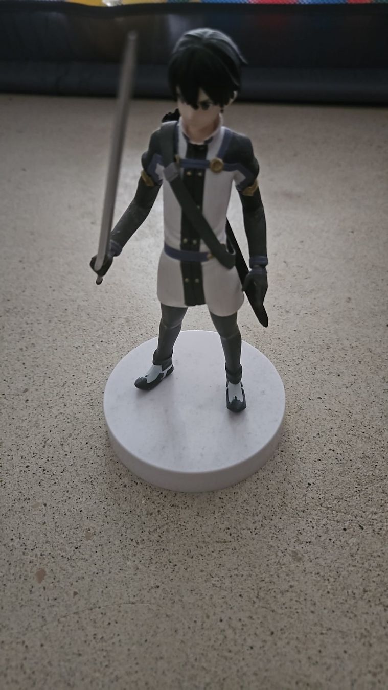 Figuren: Anime Figure with Sword on Base Used – Neu (gemäss Beschreibung) aus Basel von non_r5rm