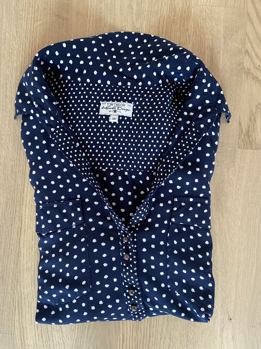 Tom Tailor Chemisiers: Bluse Tom Tailor Gr. 36 – D'occasion à Lützelflüh-Goldb par N.H.