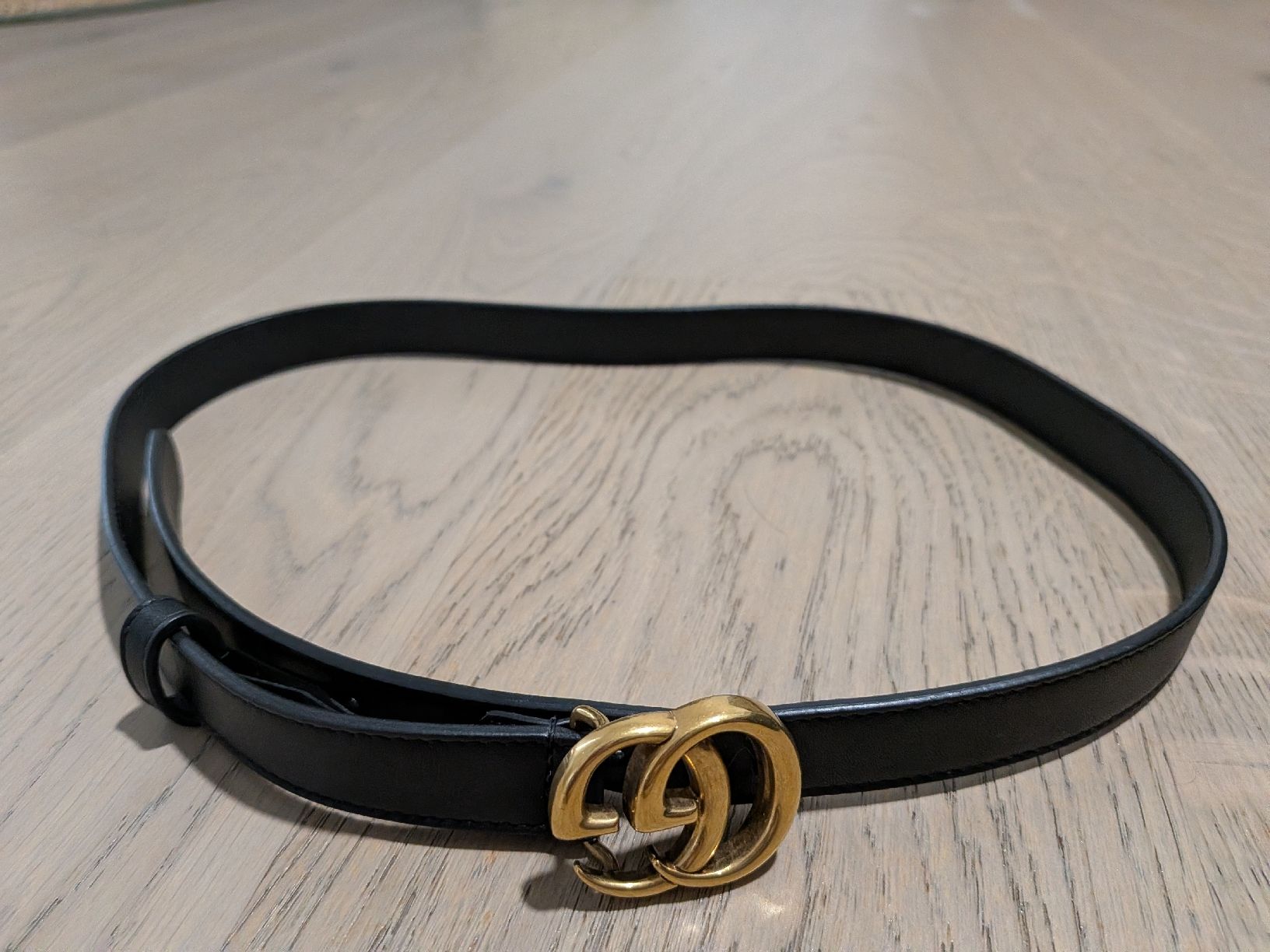 Gucci Gürtel: Gucci Thin Double G Leather Belt Black/Gold Hardware – Gebraucht aus Morges von dhi_y2qk
