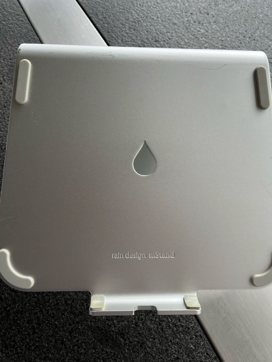 Racks & Cavalletti: Laptopständer / Rain Design / mStand / Aluminium Silber – Usato da Biberstein venduto da Freywillig 1