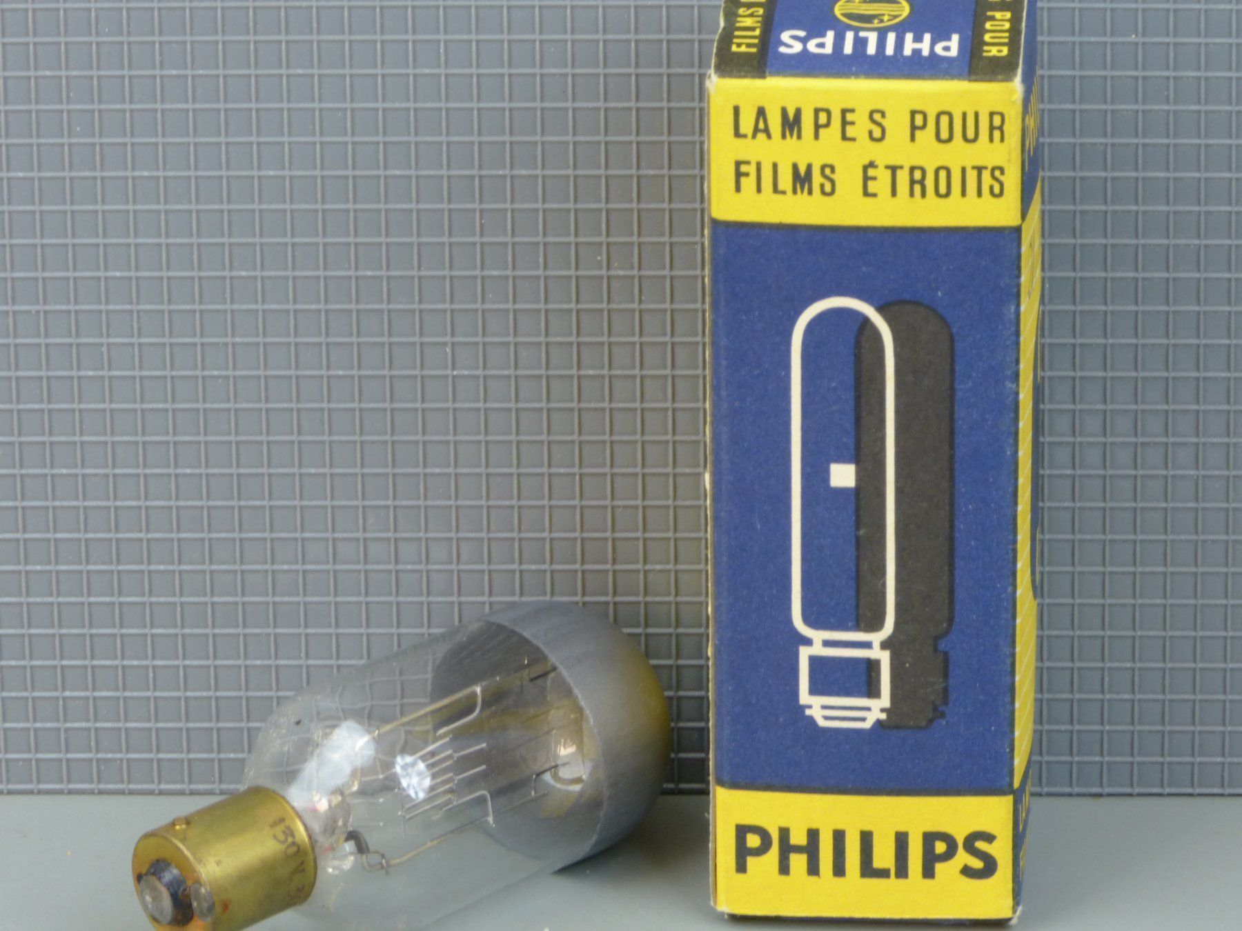 Proiettori: Philips 130 V /300W Projection Lamp Typ BA15S-32-CN – Nuovo (secondo la descrizione) da Rheineck venduto da mur.man 1
