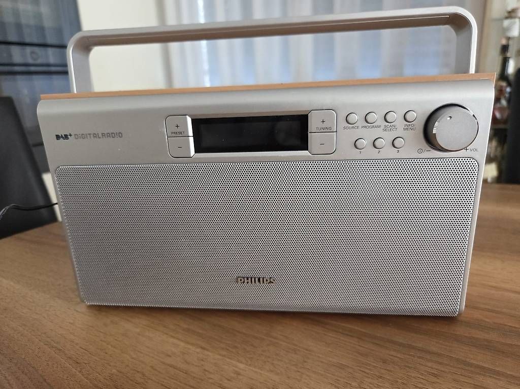 Philips Radio: DAB+ Radio tragbar – Usato da Stans venduto da Baggenstos11