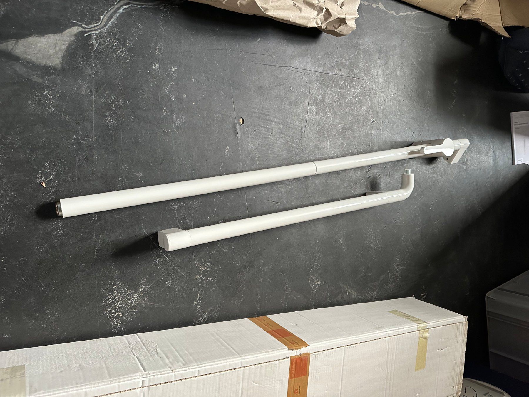 Supporti a parete: NOSAG Winkelgriff 120x70 cm Rechts – Nuovo e nell'imballaggio originale da Brügg BE venduto da TSP02