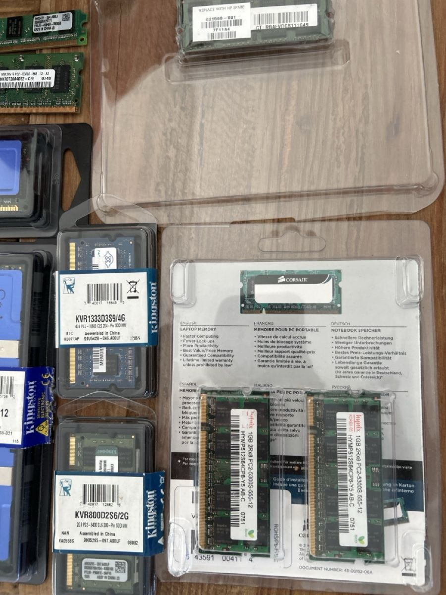 Componenti elettronici: Div. Ram ungetestet – Usato da Neftenbach venduto da zur_z6vt 3