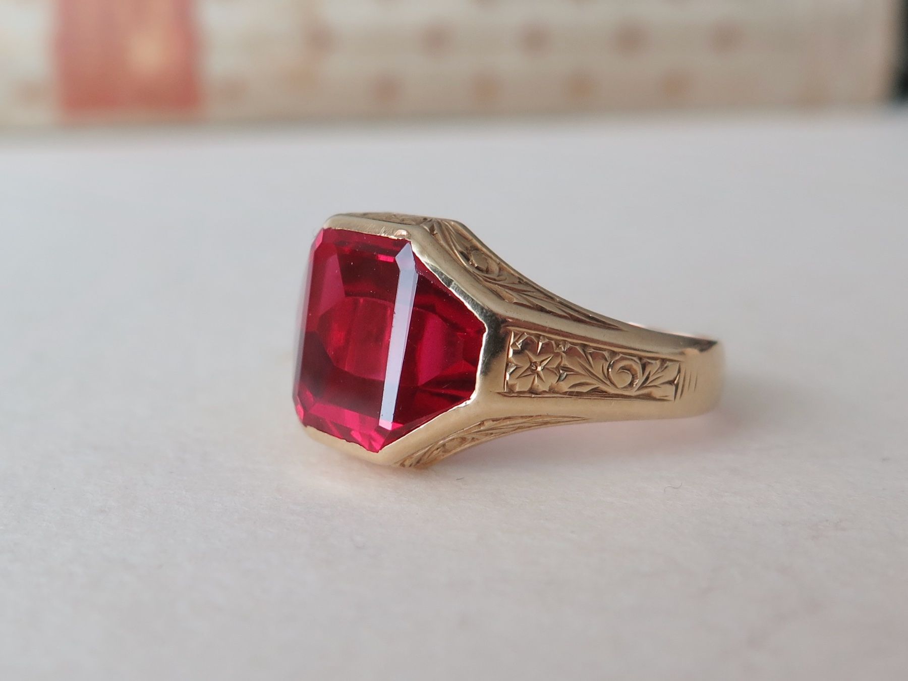 Anelli: Art Deco Ring mit Rubin, 14k Gold – Usato da Meilen venduto da RosieZurich 3