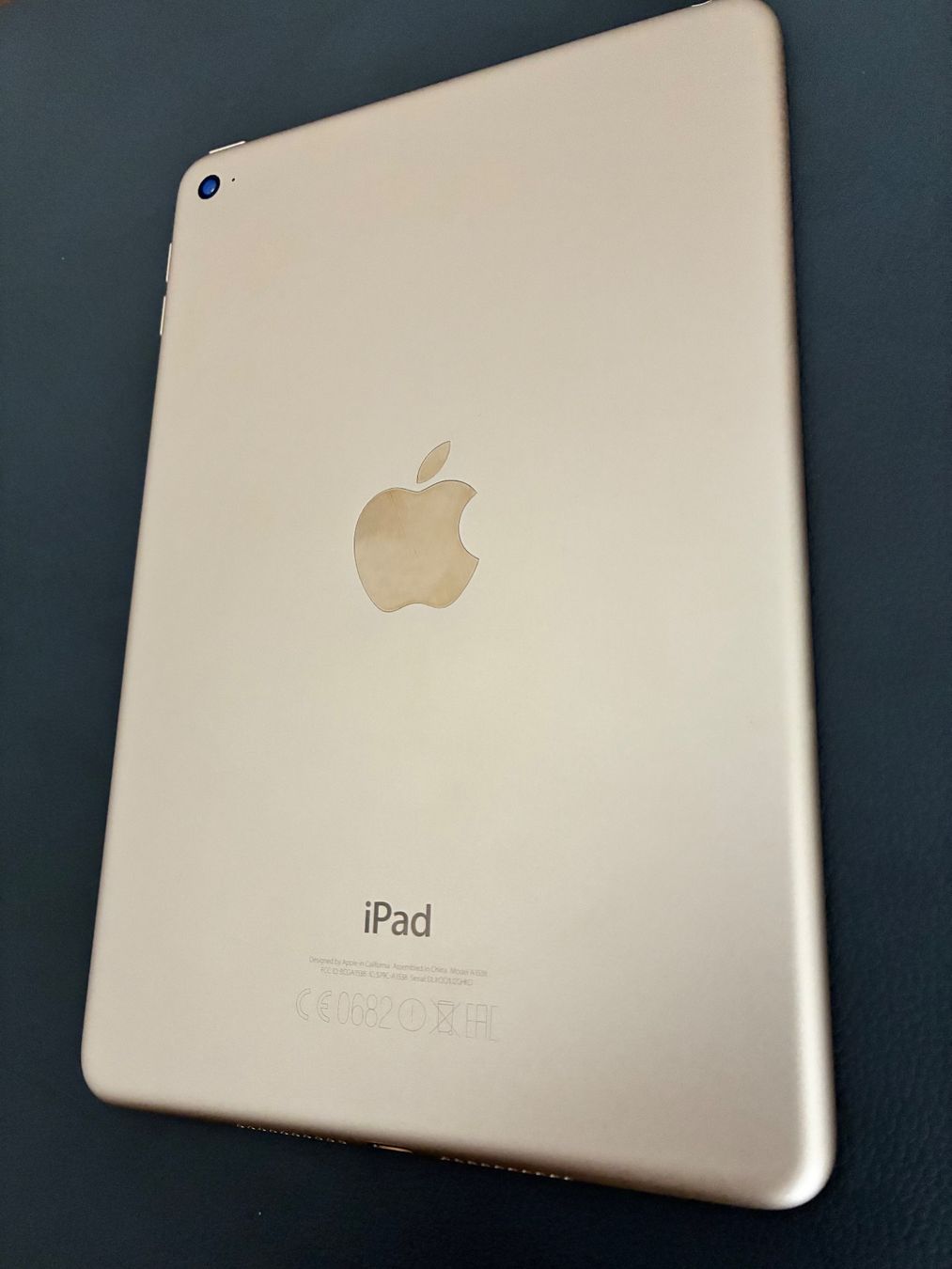 Apple Tablet PC: Ipad mini 4 gold 16GB – Usato da Baden venduto da usewhatyouhave 2