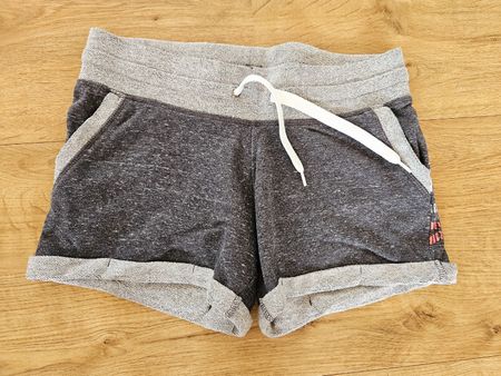 Damen Shorts Gr.34