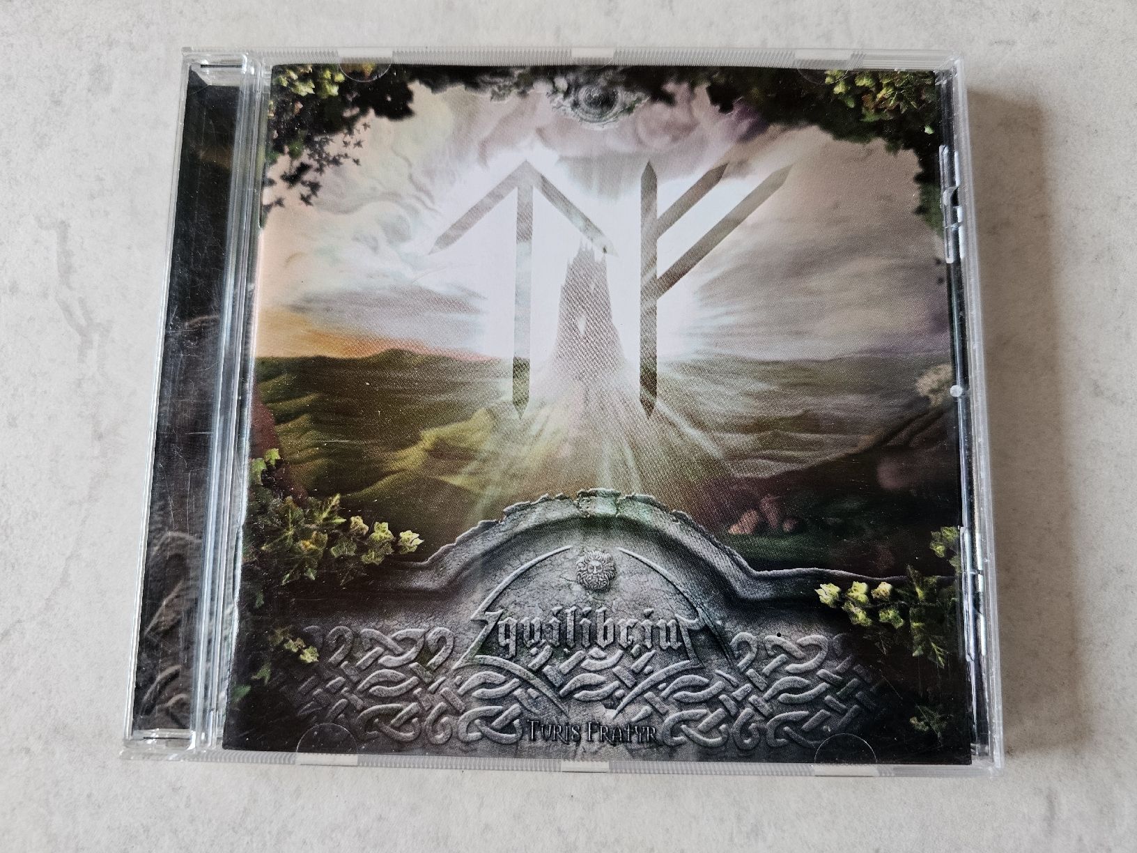 CD: Equilibrium  -  Turis Fratyr – Usato da Schneisingen venduto da backstore24
