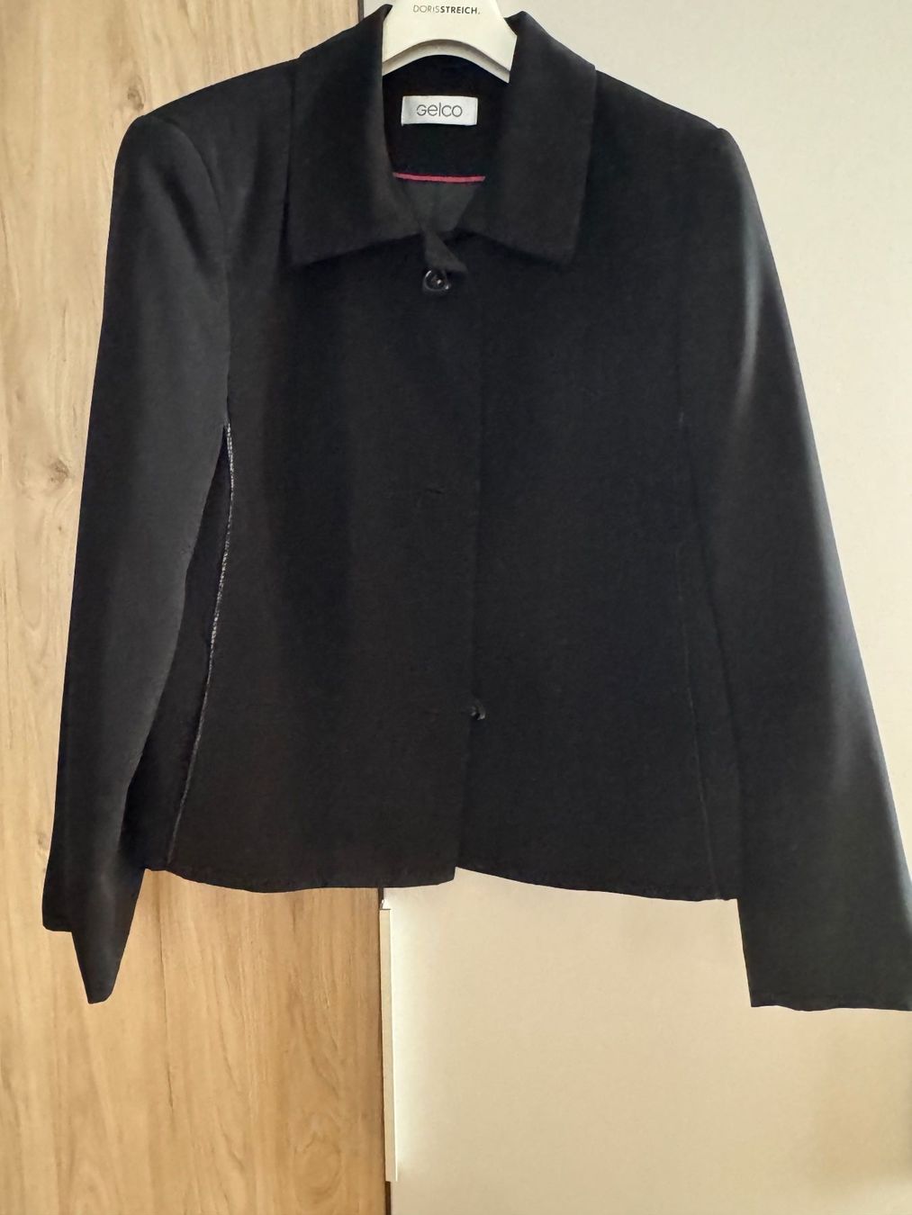 Giacche: Blazer noir Gelco élégant, taille 44 – Usato da Pampigny venduto da nouveau11