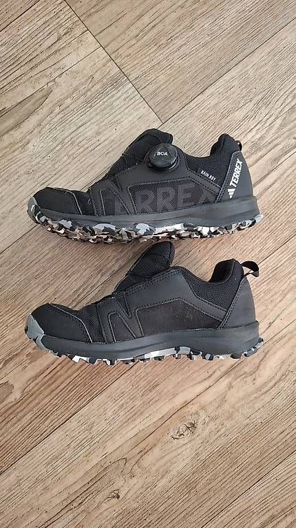 Adidas Scarpe per ragazzi: Terrex Adidas BOA® Kinder Trekkingschuh – Usato da Konolfingen venduto da sko_r5yd 3