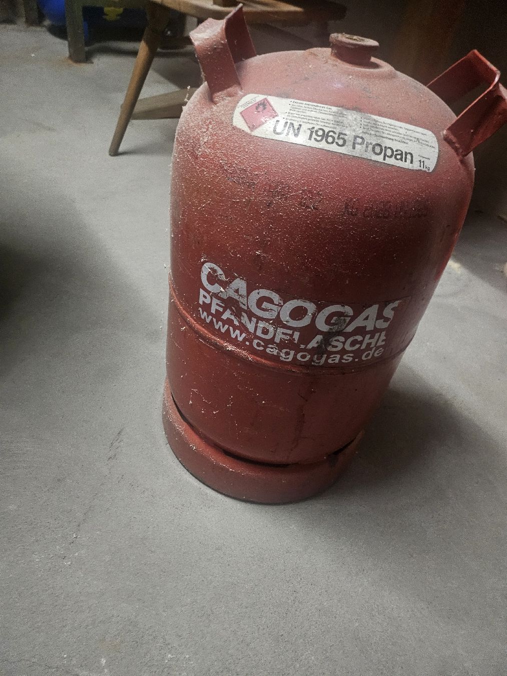 Apparecchiature e tecnologia a gas: 1 alte Gasflasche – Difettoso da Aarwangen venduto da HPW82
