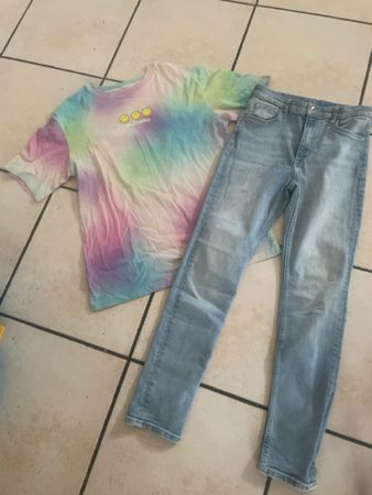 H&M Set: Jeans und Smiley T-Shirt, Grösse 146, Top