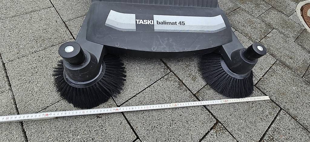 Autres appareils de nettoyage: Balimat 45 TASKI avec 2 balais lateraux – Neuf (Voir description) à Lausanne par sleepy47 1