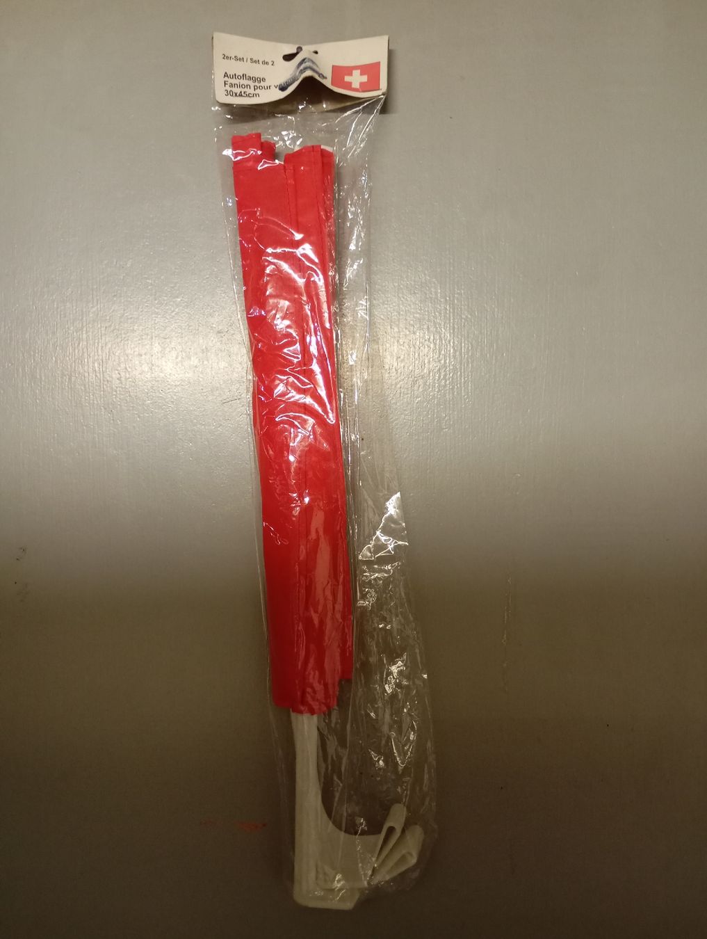 Bandiere: Autoflagge 30 x 45 cm Schweiz  – Nuovo (secondo la descrizione) da Winterthur venduto da pjuma01