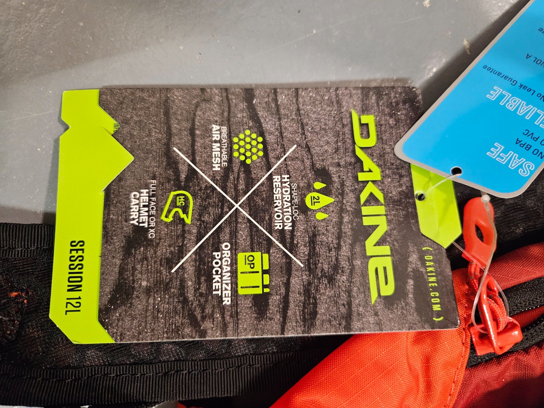 Dakine Sacs à dos: Dakine Session inkl.Hydrapack 12L – Neuf avec emballage d'origine à Wangen ZH par tulipe55 5