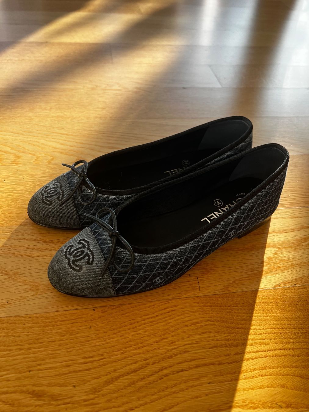 Chanel Chaussures femmes: Chanel Ballerinas 38 – D'occasion à Zürich par freedisco 1