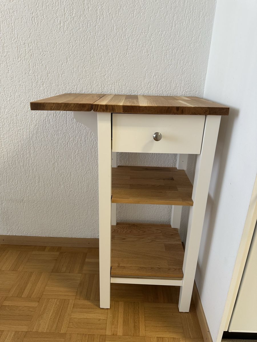 Tische: Serviertisch weiss Holz mit Klappfunktion – Gebraucht aus Münchenbuchsee von IleanaT 2