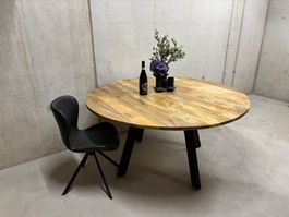 NEU Runder Esstisch aus Mangoholz, Durchmesser 150cm
