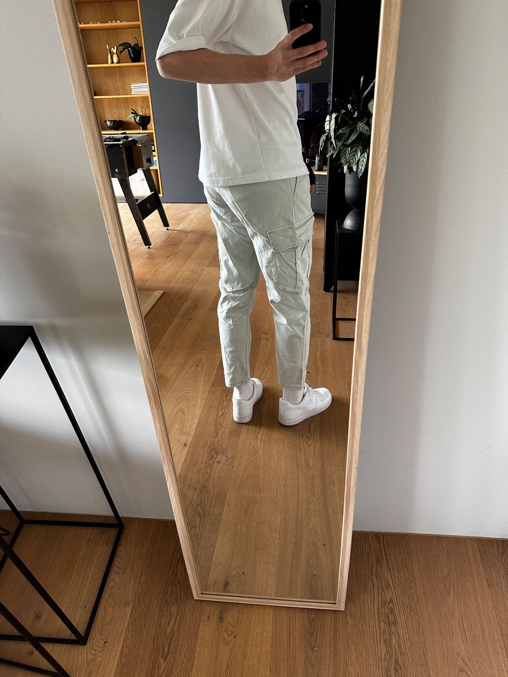 Zara Pantaloni: Zara Cargohose grün Gr. 42 – Usato da Arbon venduto da andizue 1