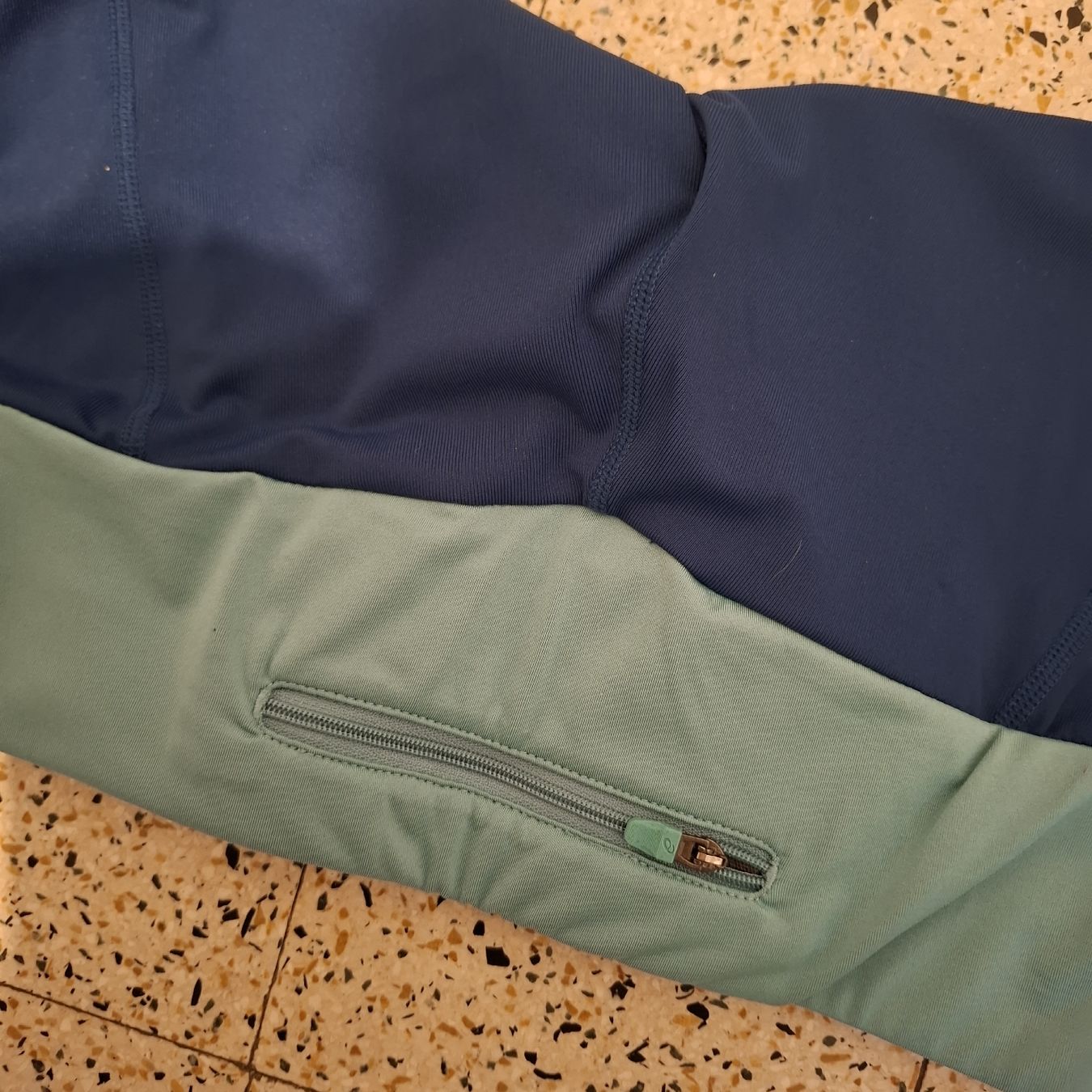 Asics Leggings: Legging de Running Asics MotionDry - XS – Nuovo (secondo la descrizione) da Le Locle venduto da QualiteExpress 2
