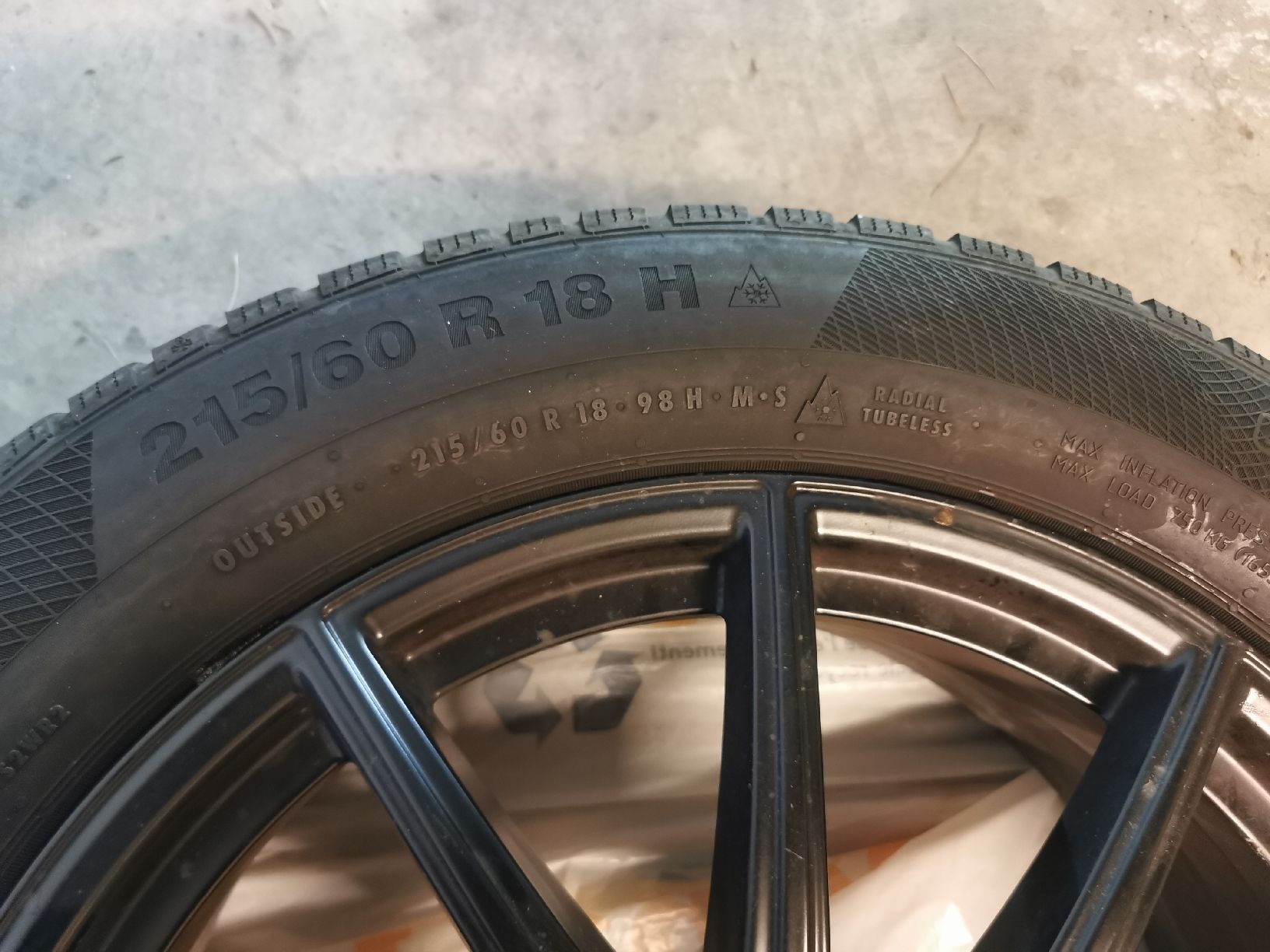 Mercedes-Benz Pneus & Kompletträder: 4 Roues Complètes Mercedes-benz GLA – Neu (gemäss Beschreibung) aus Tolochenaz von Watch_Dreams 2