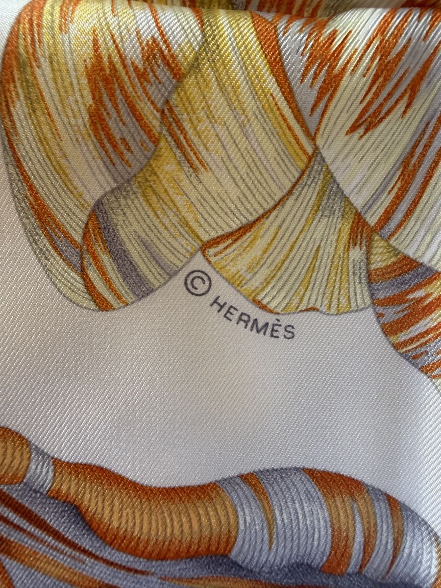Hermès Foulards & écharpes: Carré Hermès 90 Tulipomanie – Neuf avec emballage d'origine à Founex par dom_bgr7 3