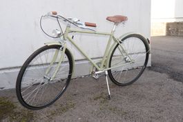 Retro Citybike in Olivegrün