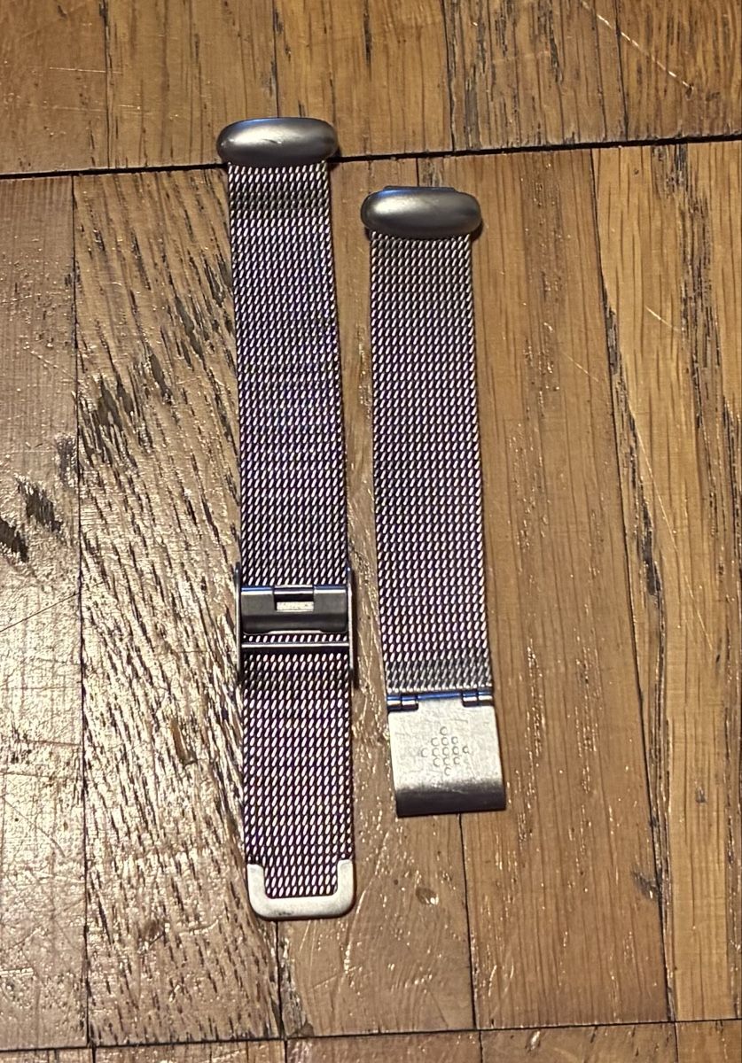 Fitbit Smartwatch: Fitbit Inspire 2 + bracelet en acier inoxydable – Gebraucht aus Biel/Bienne von Fjollushe 2