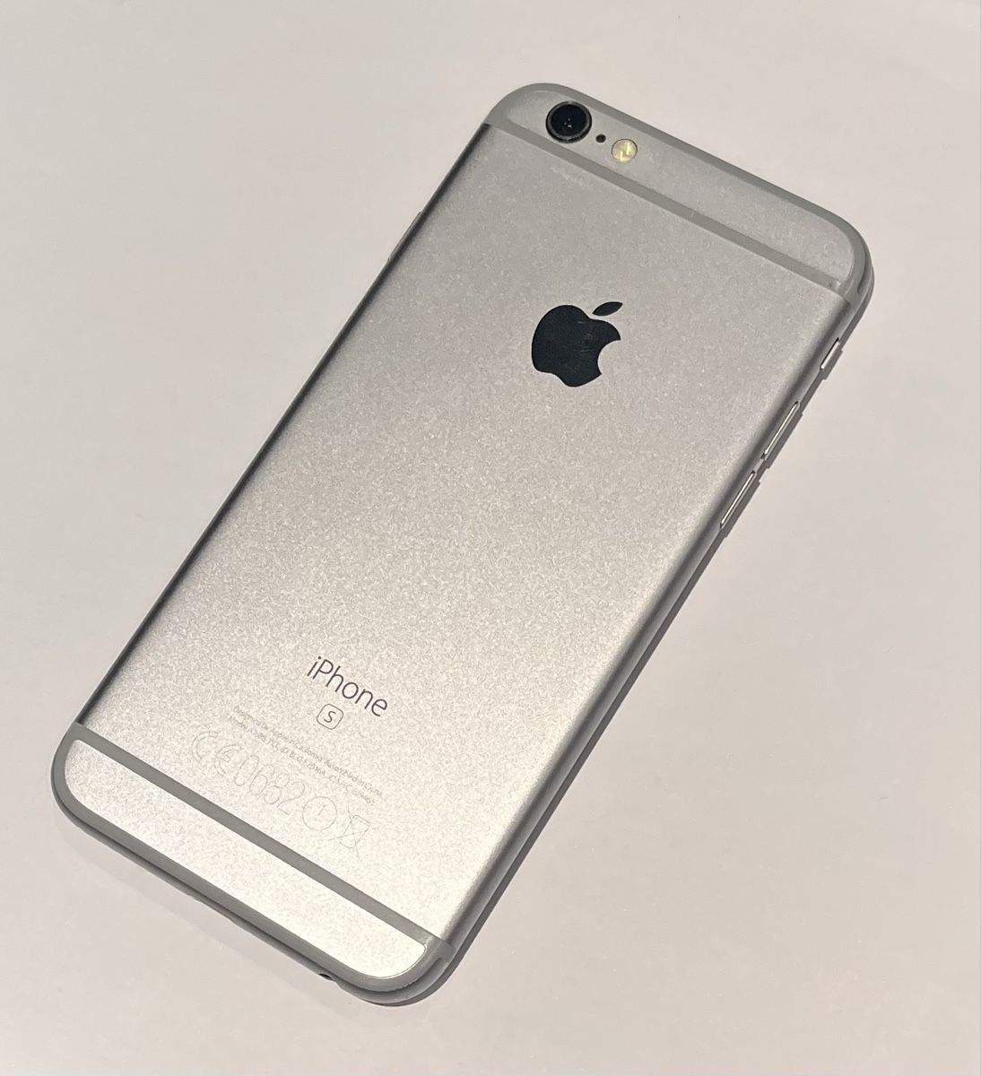 Apple Telefoni cellulari / Smartphones: iPhone 6s, 128 GB, Silber - Top Zustand – Usato da Unterkulm venduto da Chipsi0709 2