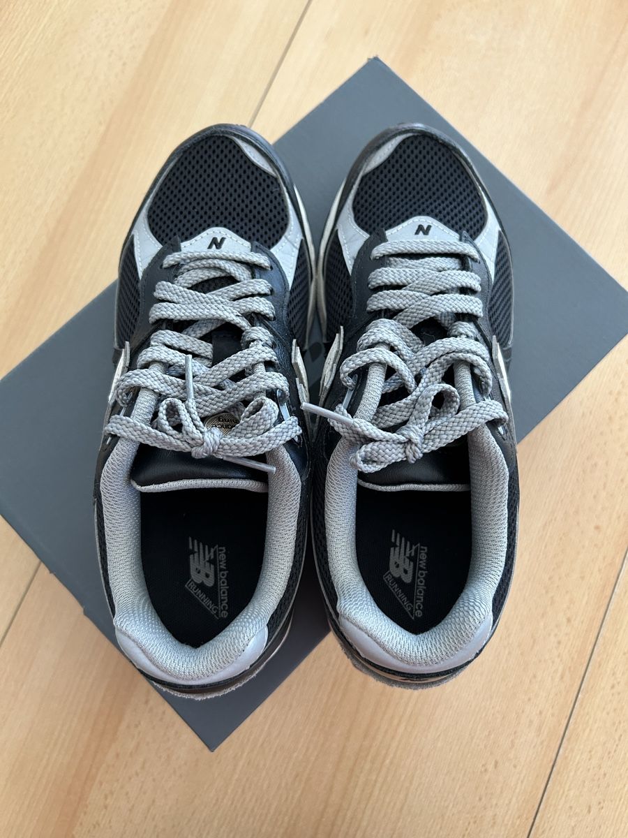 New Balance Scarpe da uomo: Baskets New Balance 2002R taille 42  – Nuovo (secondo la descrizione) da Vuisternens devant Romont venduto da cavalier84 2